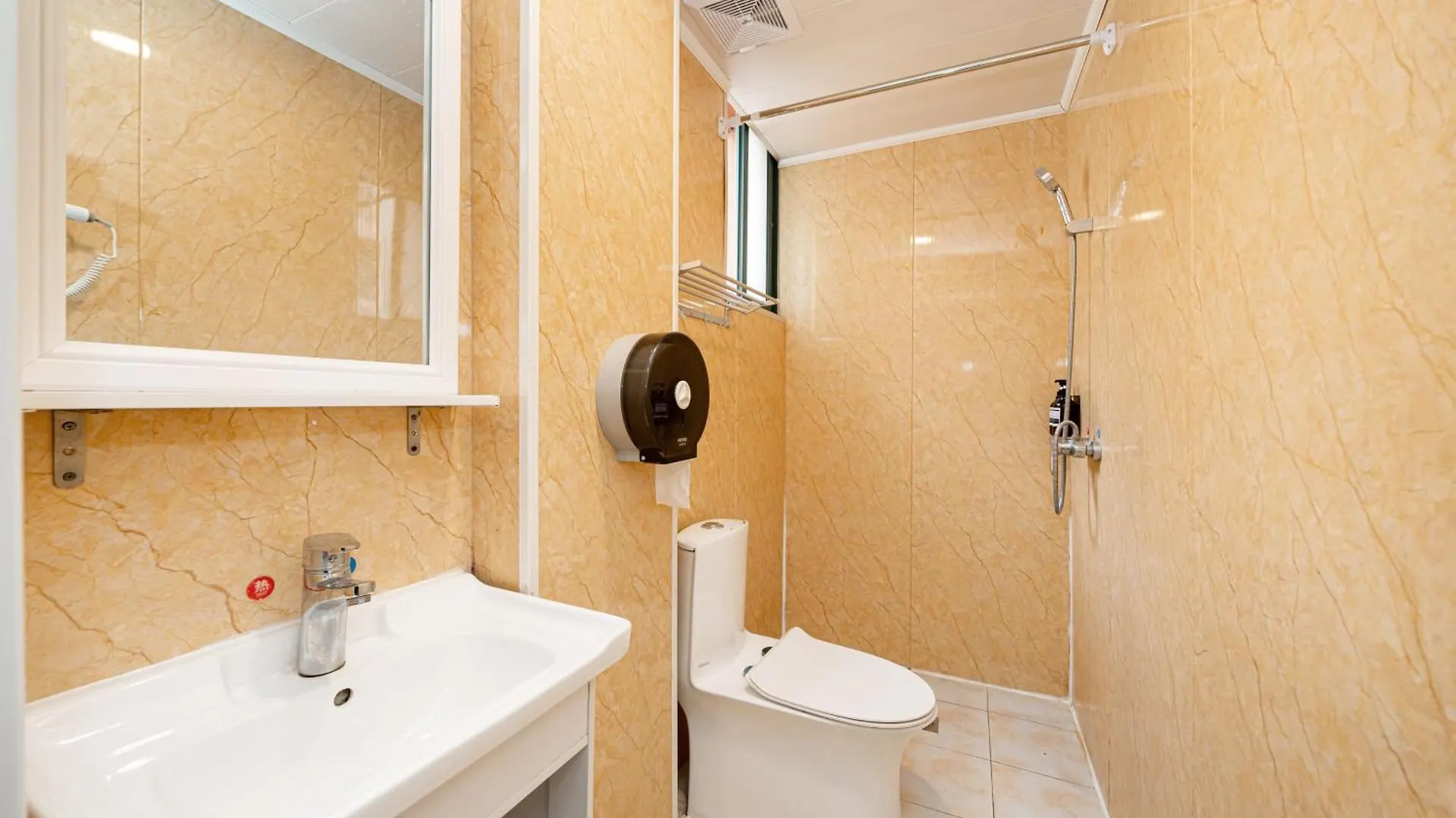 Hostel Dengba Inn-Fengqiao Road Subway Station Global Harbor Branch Shanghai China